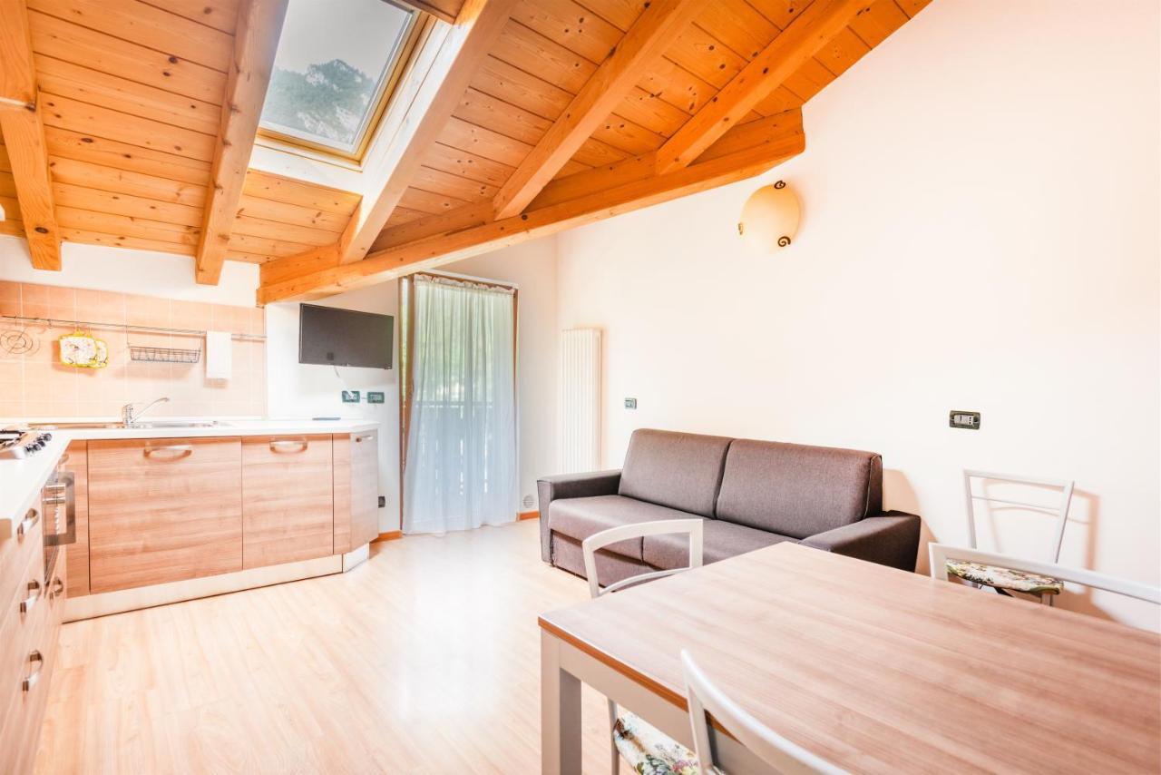 Residence Toli Pieve Di Ledro Exterior foto